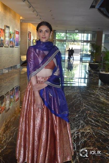 Aditi-Rao-At-Cheliyaa-Movie-Audio-Launch